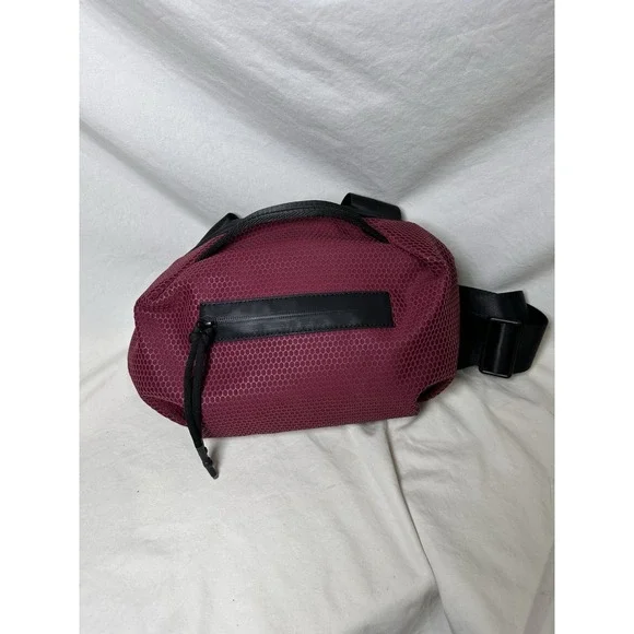 Daniella Lehavi Bonnie Crossbody Bag Cabernet NWT $265 Retail - Picture 1 of 12